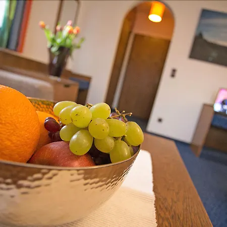 ホテル Hotel-gasthof Zum Bach 3*