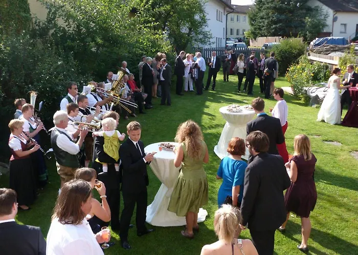 Hotel-gasthof Zum Bach Hotel