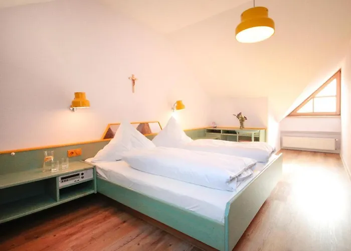 Hotel Hotel-gasthof Zum Bach Neukirchen beim Heiligen Blut