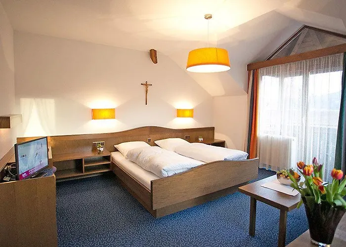Hotel-gasthof Zum Bach 3*