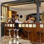 Hotel-gasthof Zum Bach نيوكيرتشن بيم هيليغين بلوت