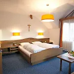 Hotel-gasthof Zum Bach 3*