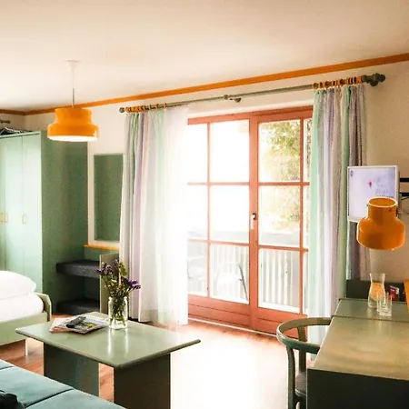 Hotel-gasthof Zum Bach Hotel 3*