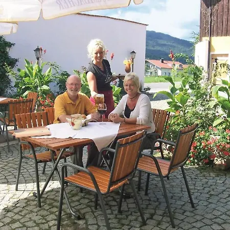 Hotel-gasthof Zum Bach Hotel 3*