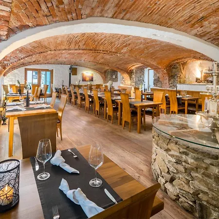 Hotel-gasthof Zum Bach Hotel 3*