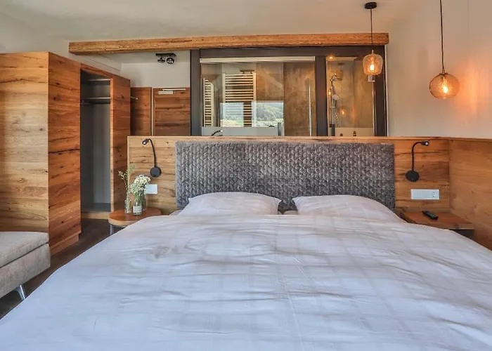 Hotel Hotel-gasthof Zum Bach Neukirchen beim Heiligen Blut