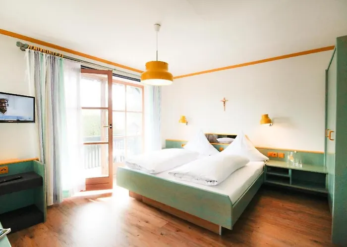 Hotel-gasthof Zum Bach Hotell 3*