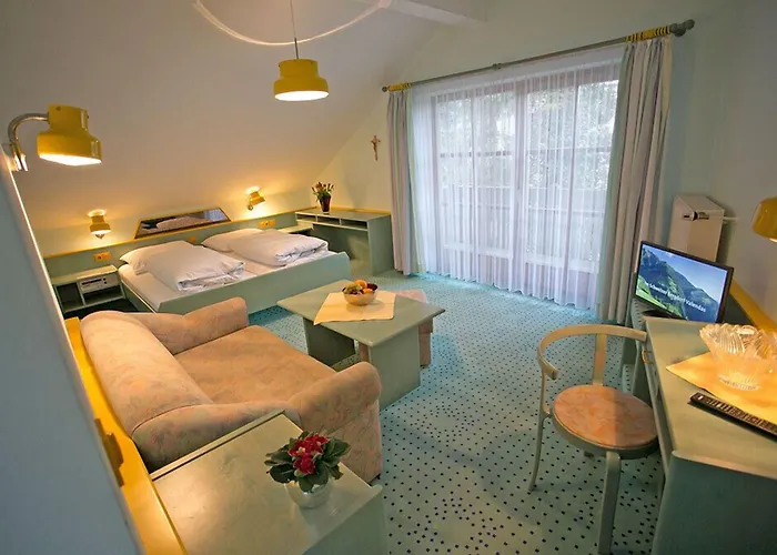Hotel-gasthof Zum Bach Hotel Neukirchen beim Heiligen Blut